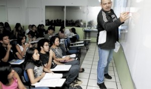 cursos-sala de aula aulas-jovens