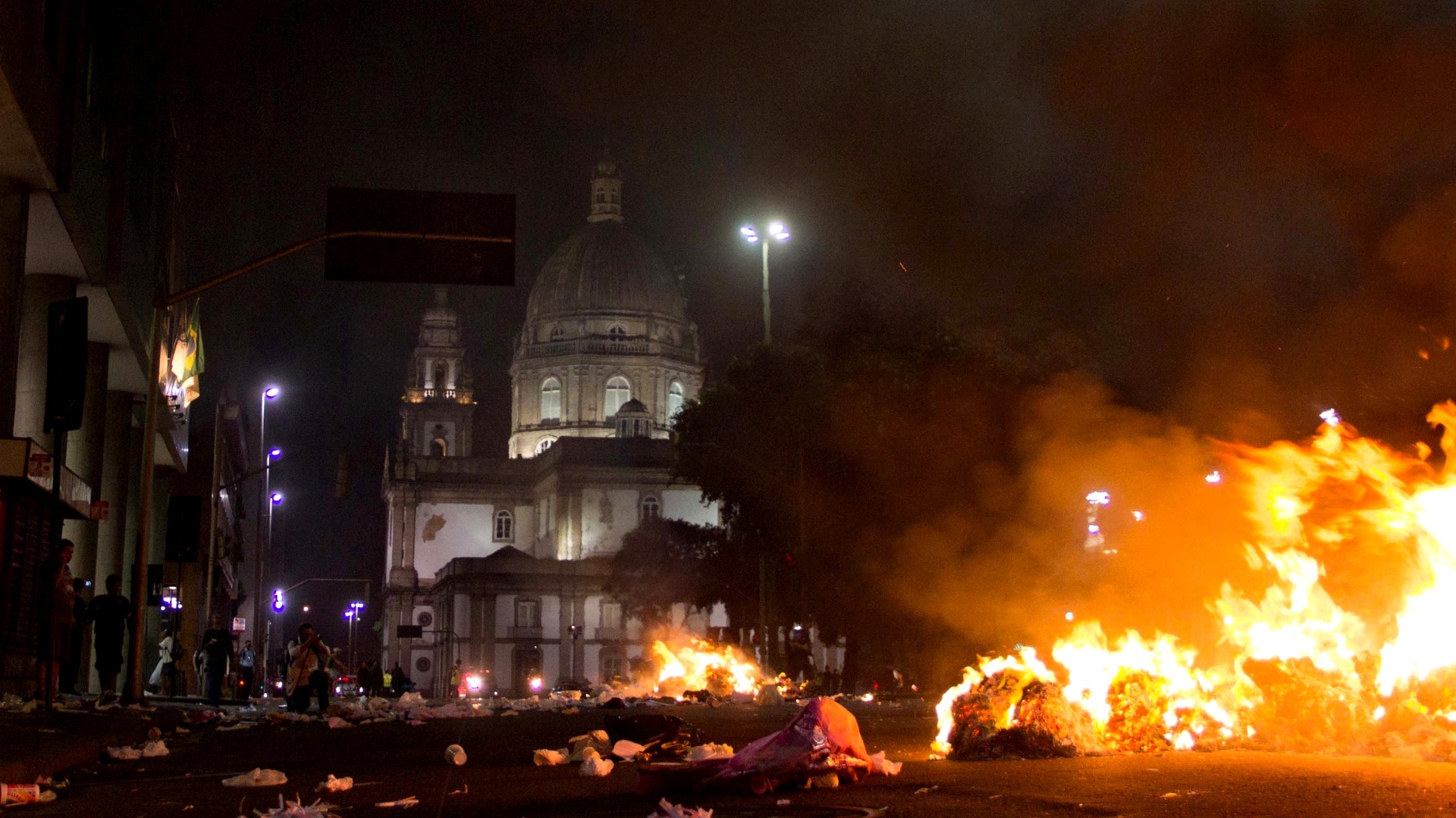 Reflexões sobre a violência policial do dia 20 de junho