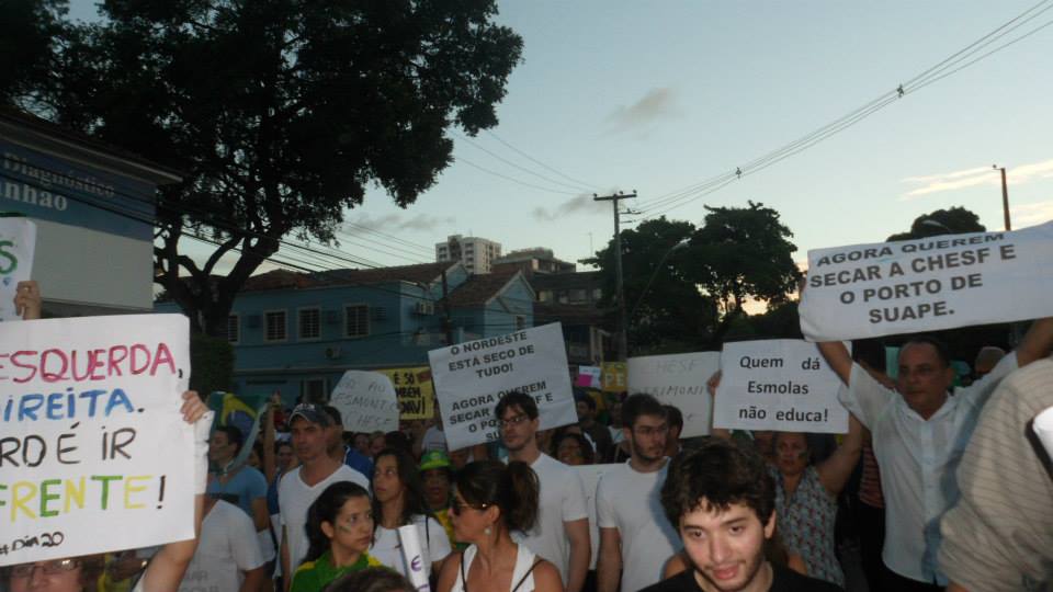 Acorda, Recife, Acorda! Isso não é o galo