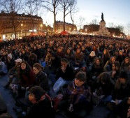 “Nuit Debout”: uma juventude francesa revoltada, mas esperançosa